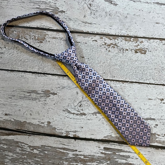 🍁 Canterbury Boys Zipper Tie - 100% Silk - Picture 1 of 5